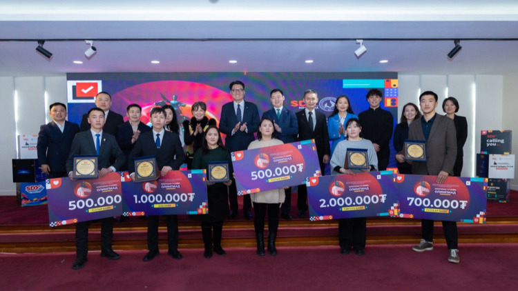 Монголын түүхийн олимпиадыг Сүхбаатарын нэрэмжит хоёрдугаар сургуулийн сурагч, багш нар тэргүүллээ